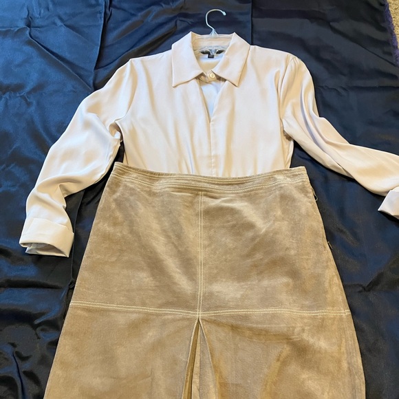 Silky long sleeve blouse, Banana Republic - Picture 6 of 7